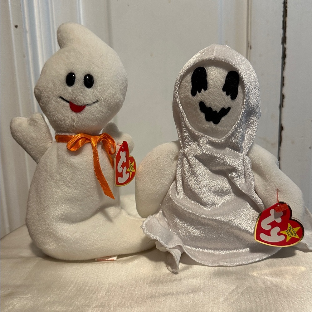 Ty Beanie Baby Ghosts Halloween Set is 2 Spooky & Sheets Plush Toy
